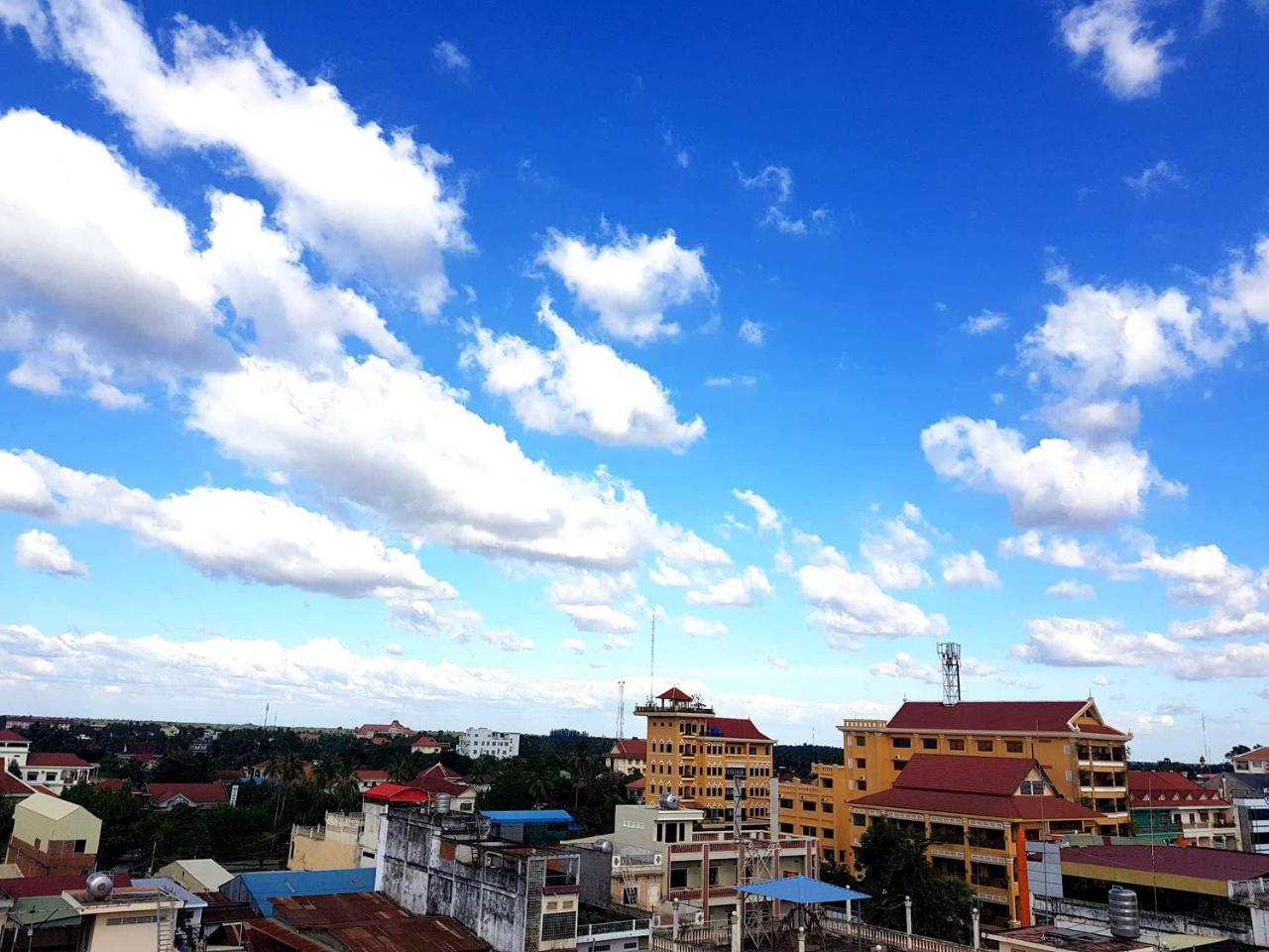 First Hotel Battambang Esterno foto
