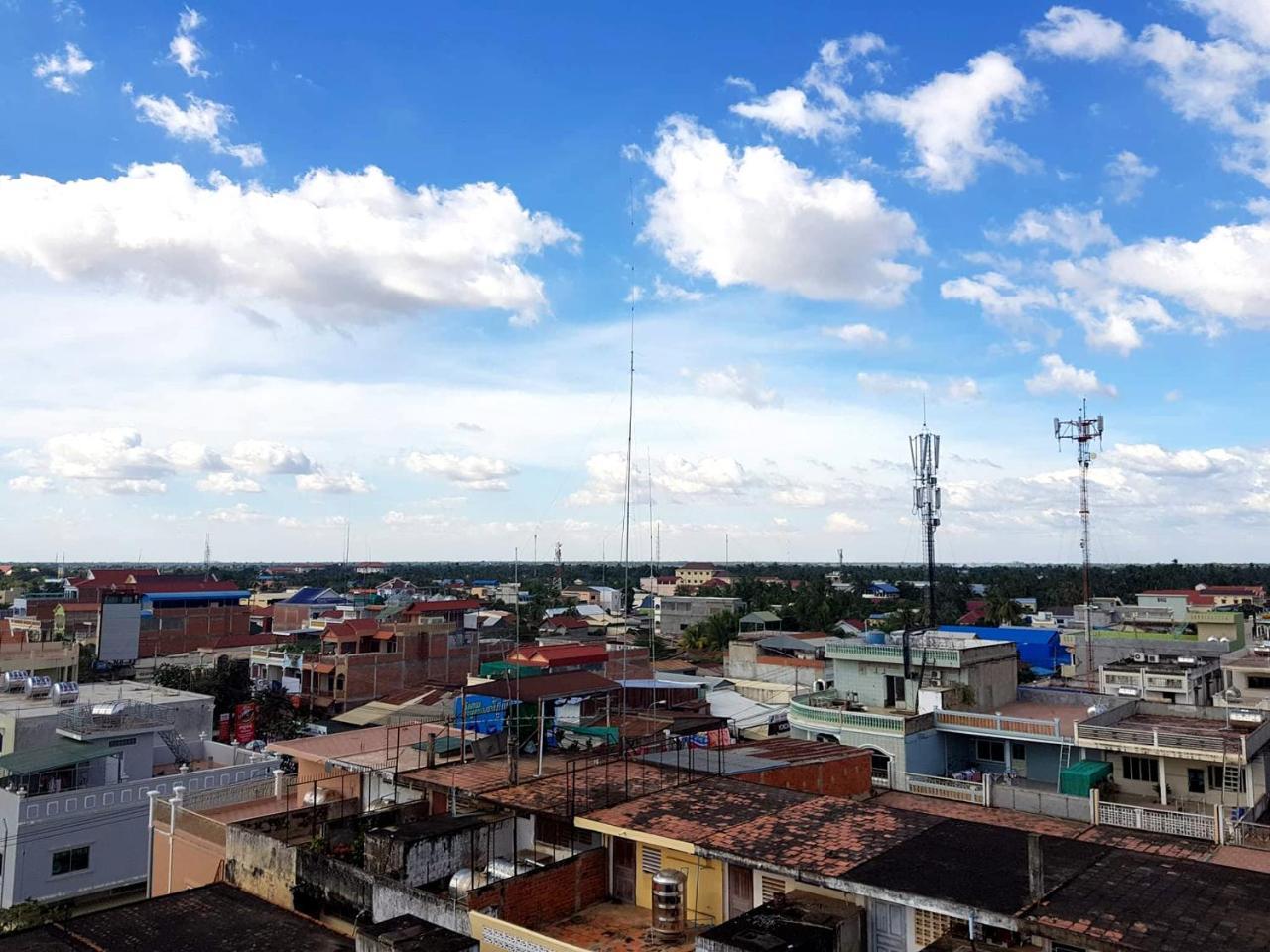 First Hotel Battambang Esterno foto